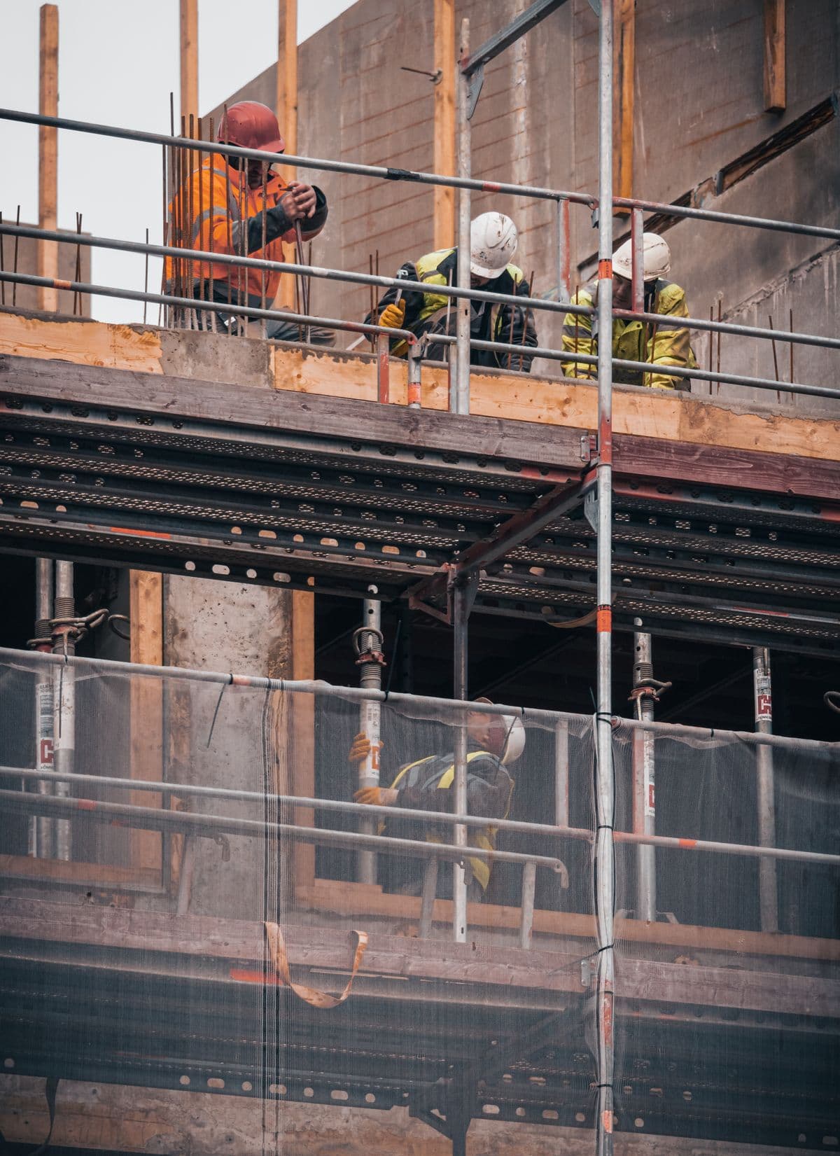 Artisan du bâtiment sur un chantier
